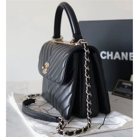 goedkoopste item chanel|$250 chanel bag.